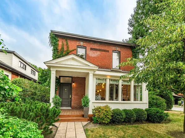 109 Rue Du Prince Arthur, Saint Lambert, QC J4R 1E2