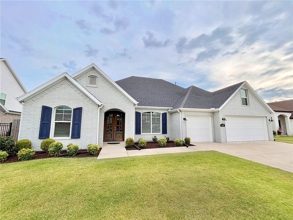 1st image of 1946 S River Meadows Dr