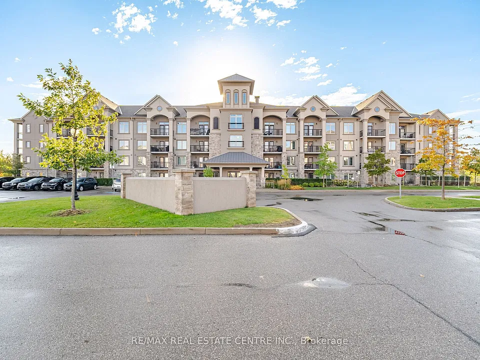 1450 Main St E #103