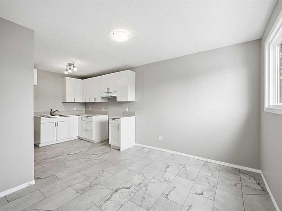 4th image of 203 E Lynnview Rd SE #92