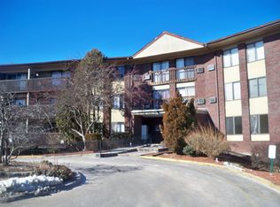 2304 Cromwell Hills Dr, Cromwell, CT 06416