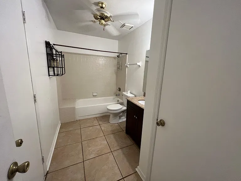 121 Boardwalk St — Photo 10
