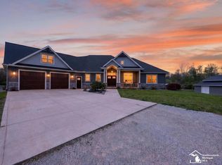5420 Summerfield Rd, Petersburg, MI 49270