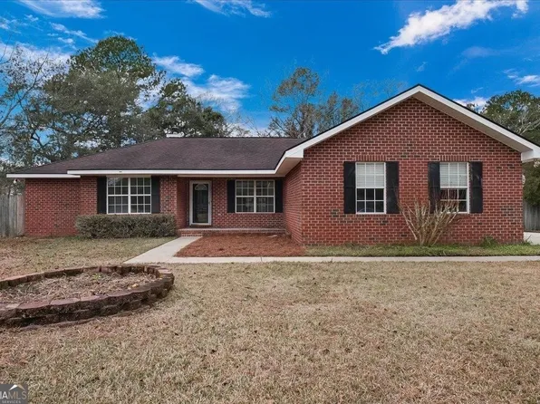 153 Hughes Dr, Midway, GA 31320