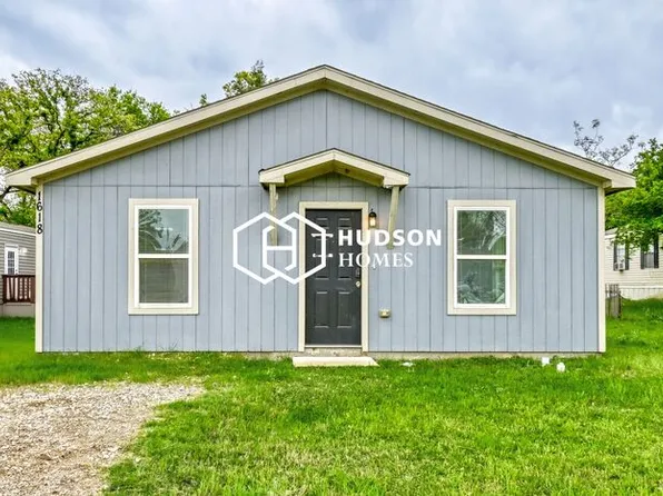 1618 Gale Dr, Azle, TX 76020