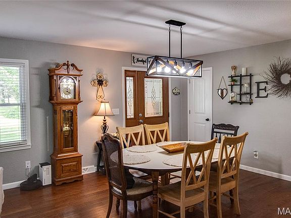 4th image of 6607 Wenzel Rd