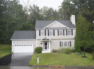 11 Rachael Dr, East Hampton, CT 06424