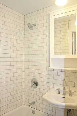 Rented by Charney Real Estate LLC | media 21