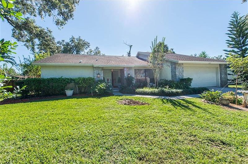 1st image of 2621 Bridle Dr