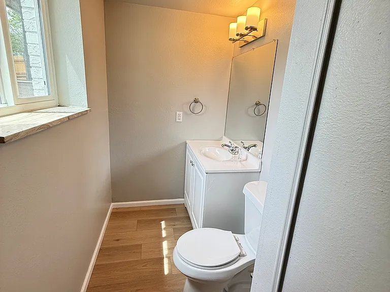Lower level half bath