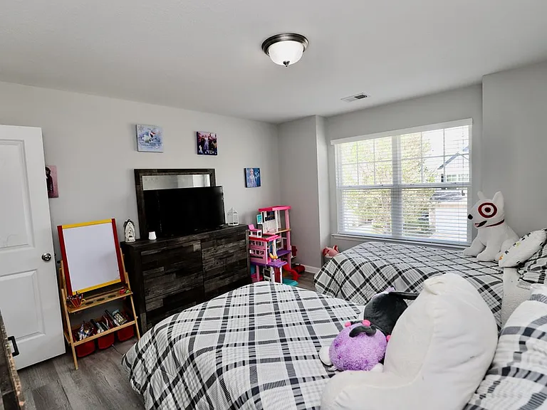 5 Eason Ct — Photo 46