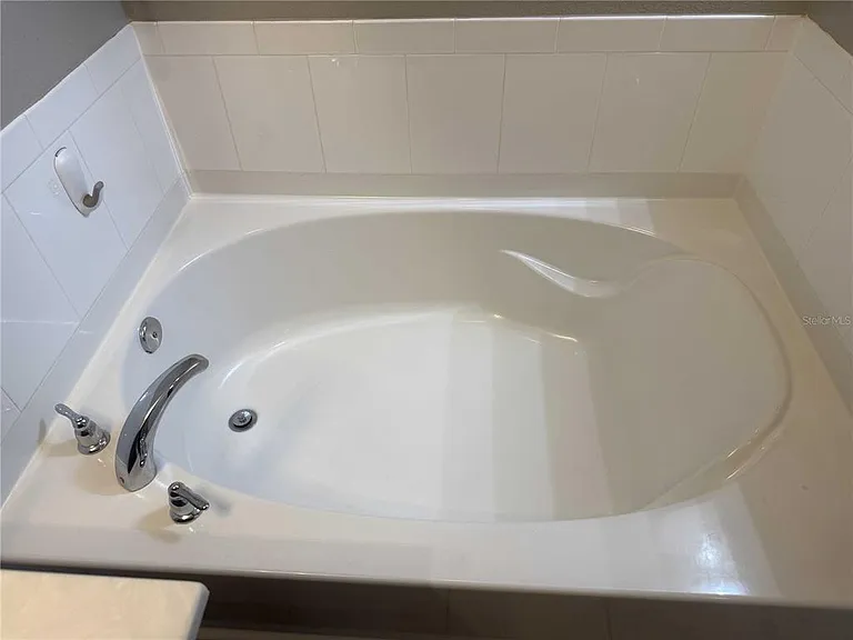 12030 Silverlake Park Dr — Photo 17