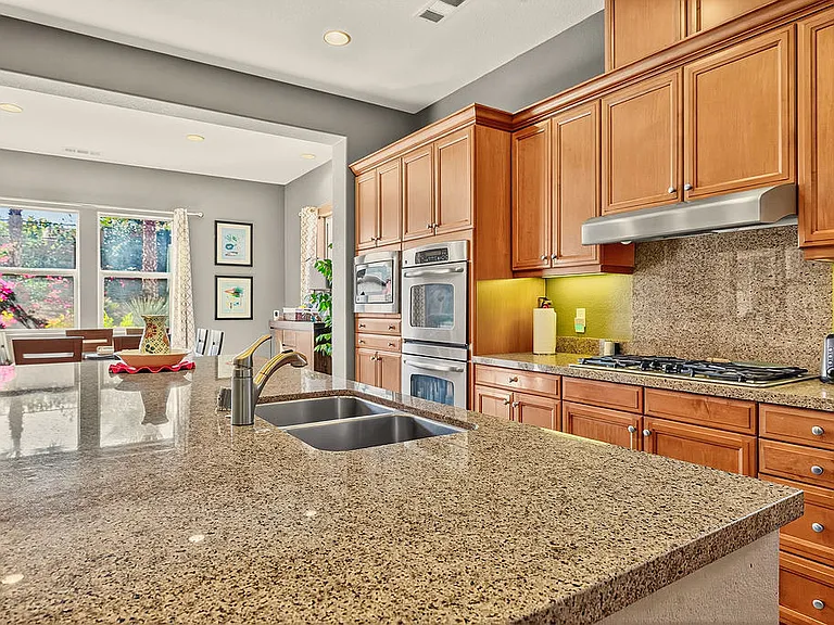 35831 Raphael Dr — Photo 8