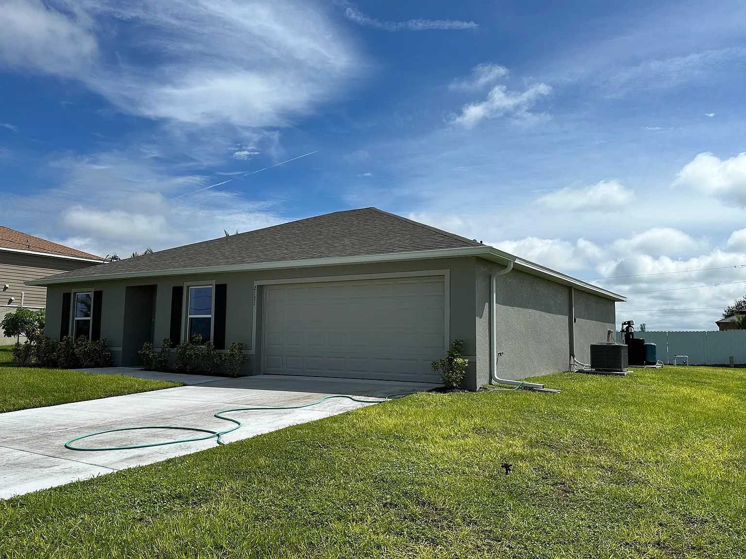 2121 NW 6th Pl — Photo 2