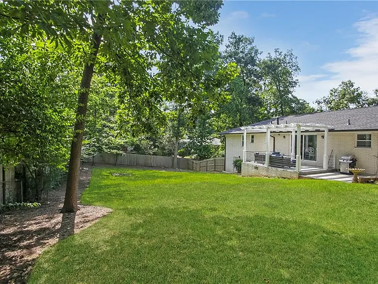 3116 N Druid Hills Rd — Photo 23