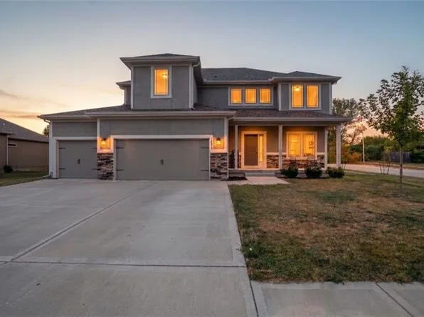 10838 N Bristol Ave, Kansas City, MO 64156