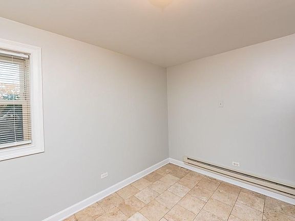 5th image of 4540 N Wolcott Ave #1821