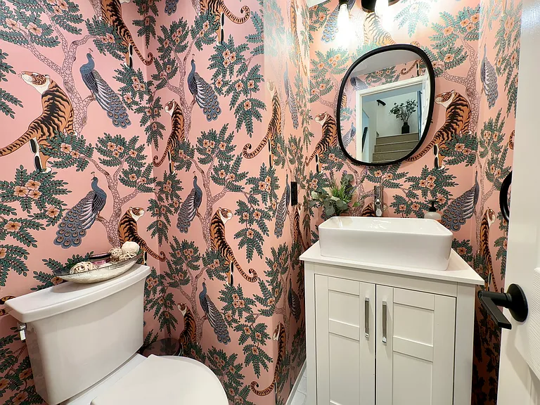 Powder room
