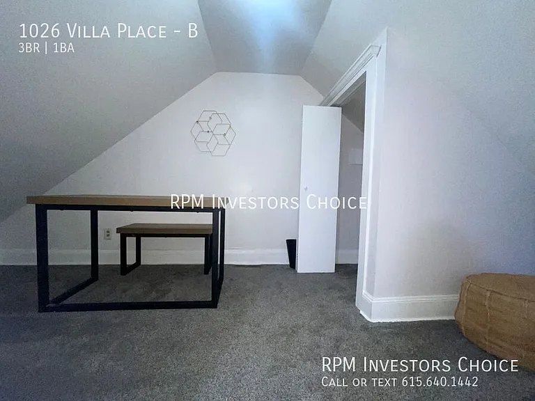 1026 Villa Pl #B — Photo 15