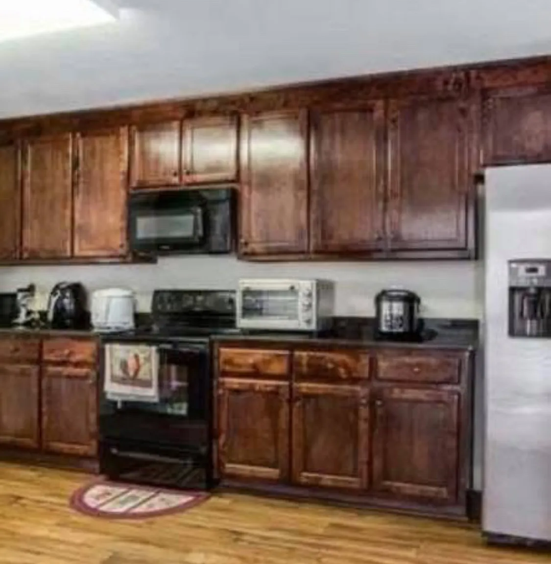 3 bed, 1700 sqft, $2,400 — Photo 2