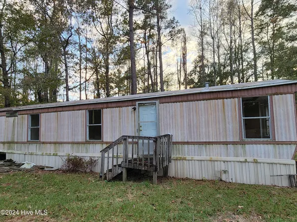 19 Duck Haven Drive, Whiteville, NC 28472