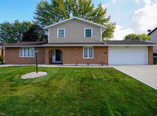 2122 Windham St NE, Canton, OH 44721