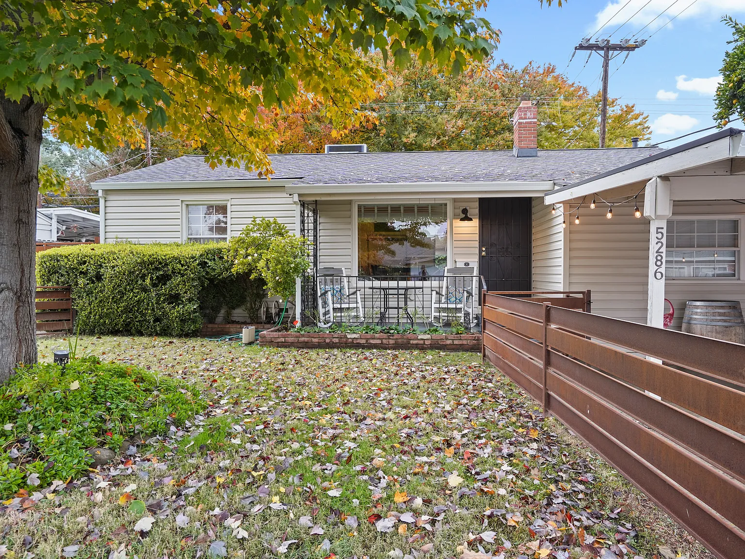 2 bed, 1170 sqft, $3,400 — Photo 3