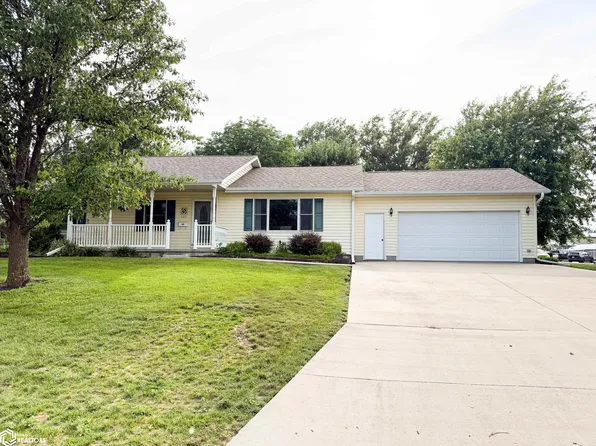 825 N 13th St, Chariton, IA 50049