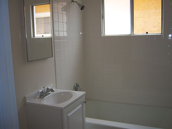 2nd image of 2930 Suncrest Dr