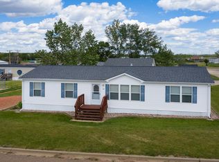 108 3rd Ave SW, Belfield, ND 58622