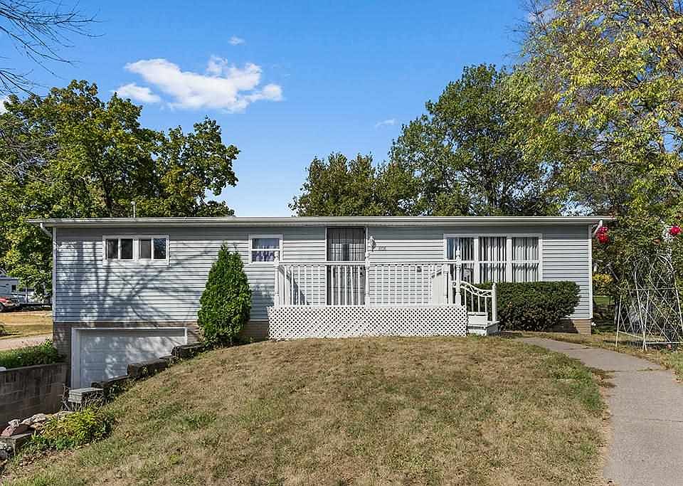 808 8th St, Wellman, IA 52356 Zillow