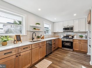 10932 Templeton Dr, Philadelphia, PA 19154