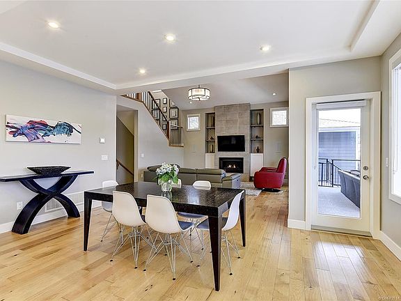 5th image of 119 Forest Edge Pl