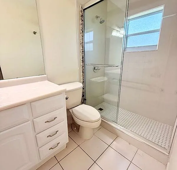 1918 Palmland Dr #2B — Photo 3