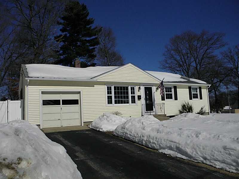 2nd image of 17 Yale Dr
