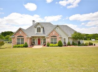 451 Black Champ Rd, Waxahachie, TX 75167