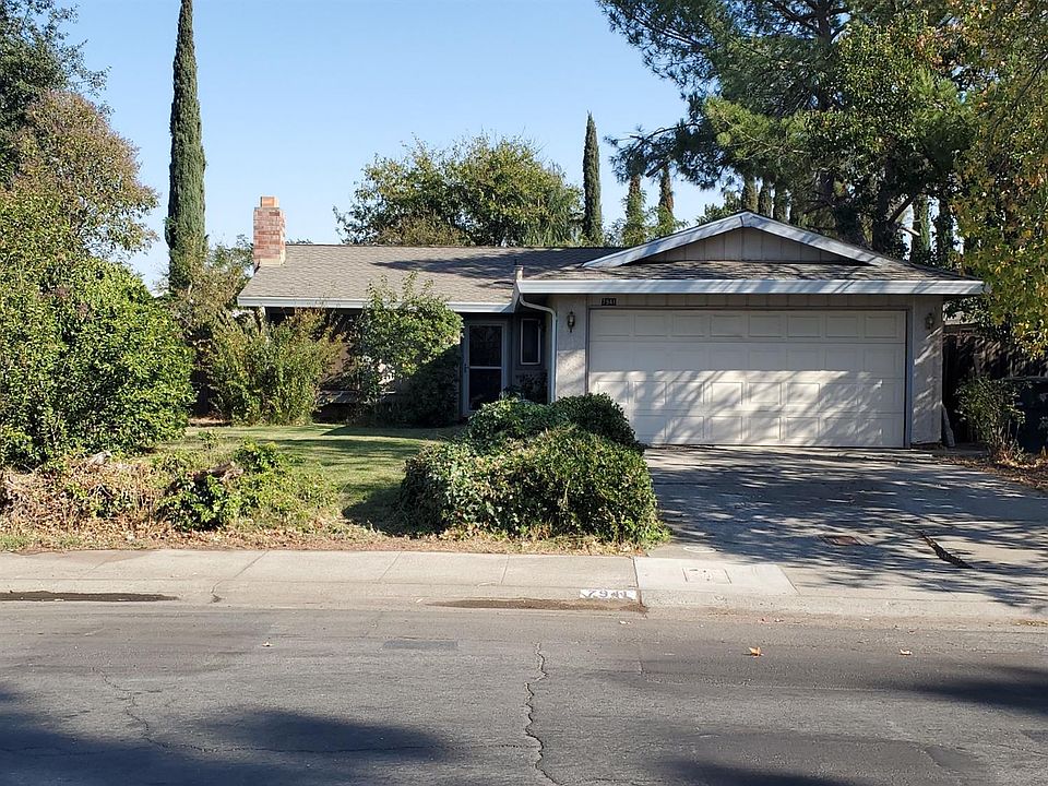 1st image of 7941 Deer Lake Dr