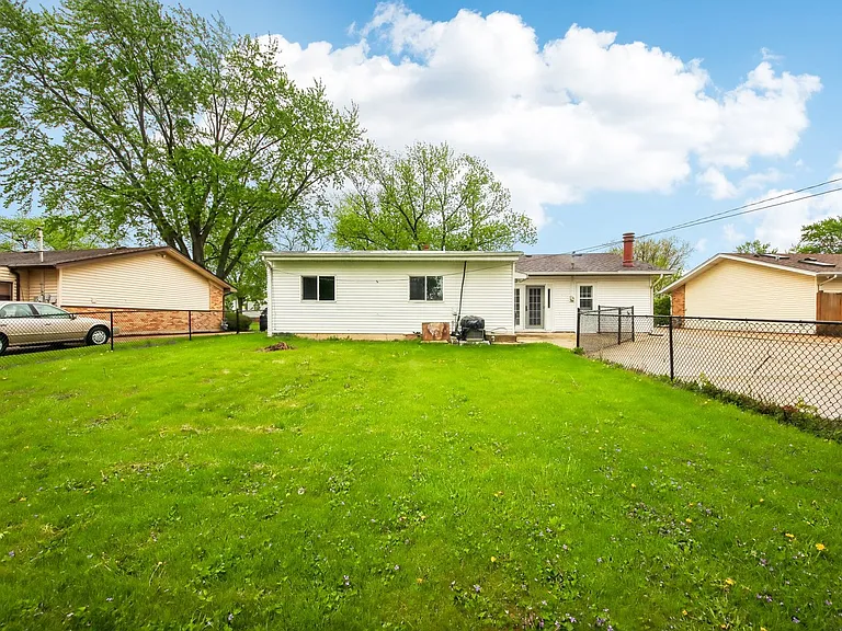 670 Lakeview Ln — Photo 40