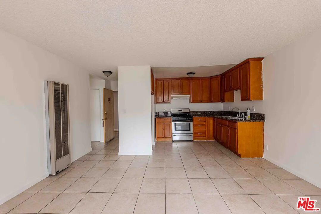 1 bed, 1.0 bath, 650 sqft, $1,850 — Photo 3