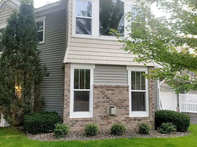 3049 Chamberlain St N #4 — Photo 3
