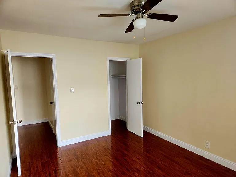 7357 Woodman Ave — Photo 9