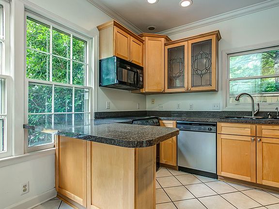 5th image of 153D Woodmont Blvd