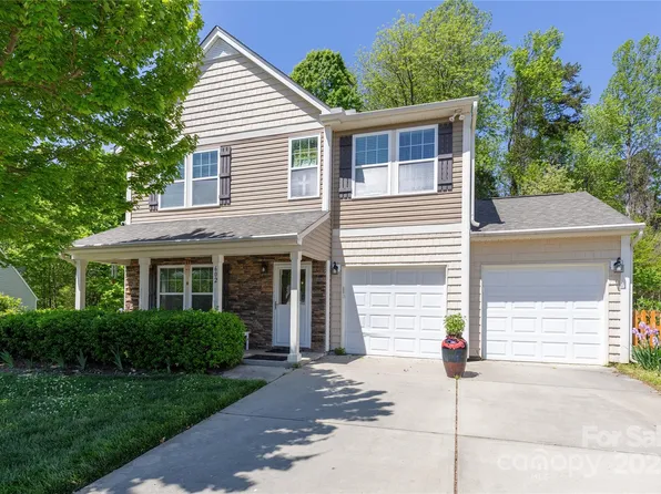 602 Black Maple Dr, Kannapolis, NC 28081
