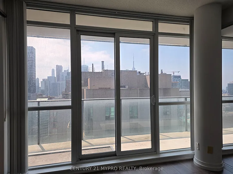 770 Bay St #Penthouse 507 — Photo 7