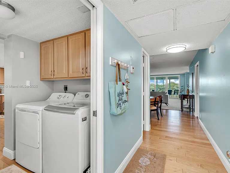 808 Cypress Blvd #409 — Photo 2