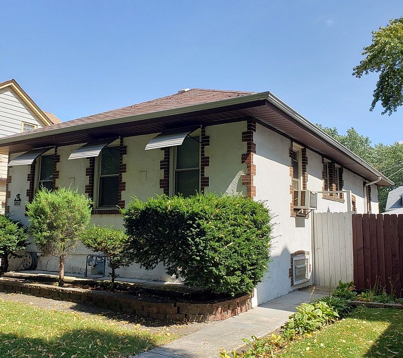 1st image of 2725 S 61st Ave