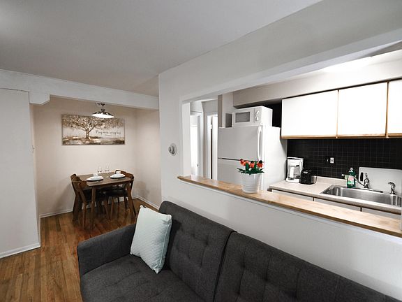 3rd image of 1214 Waverly Walk #304