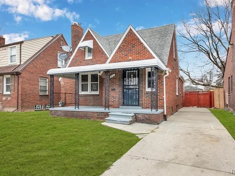 8938 Hartwell St — Photo 1
