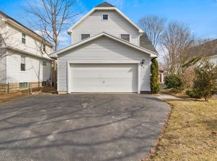 61 Castleford Rd, Rochester, NY 14616