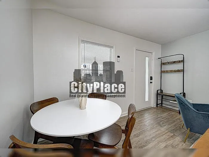 959 Lexington Ave — Photo 27